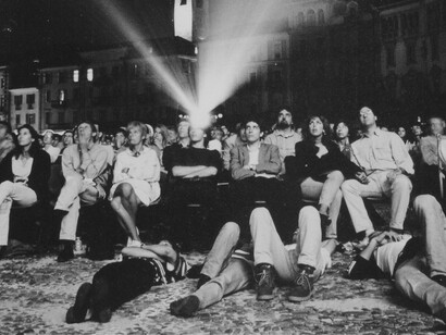 Le proiezioni principali si tengono nella suggestiva Piazza Grande, che può ospitare fino a 8.000 spettatori all’aperto, credits @Locarno Film Festival