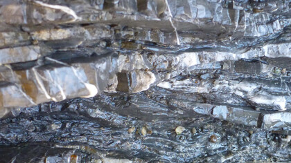 Uno strato di iridio, metallo estremamente raro sulla crosta terrestre ma presente in abbondanza sulle meteoriti provenienti dallo spazio profondo