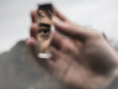 L’ambiguità del simbolo ci dischiude le possibilità del mondo chiedendoci di dare voce alla nostra ricchezza interiore