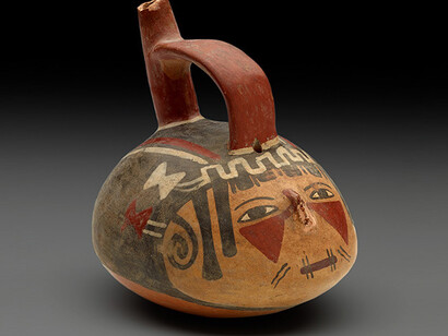 This Nazca vessel portrays a preserved head.
© 2015 The Field Museum, A115205d_016B, photographer John Weinstein