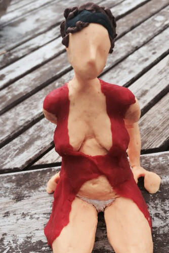 Tatiana Brodatch, Fil rouge