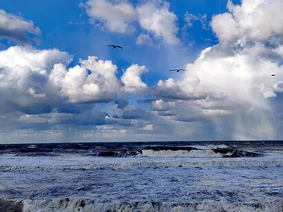 Wavy coast Akçakoca, Düzce, Turkey