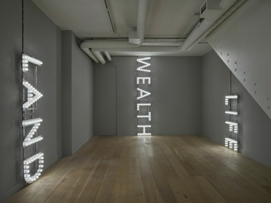 Nathan Coley, Exhibition view. Courtesy of Parafin