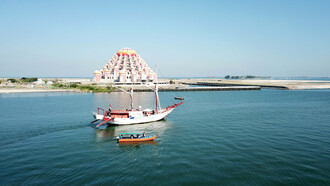 Makassar, principale città della isola di Sulawesi, meta del viaggio