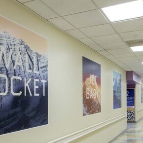 Ed Ruscha at Children's Hospital Los Angeles. Courtesy of RxArt 