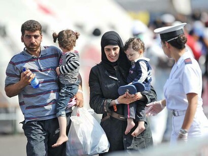 Lo stop all'accoglienza dei migranti