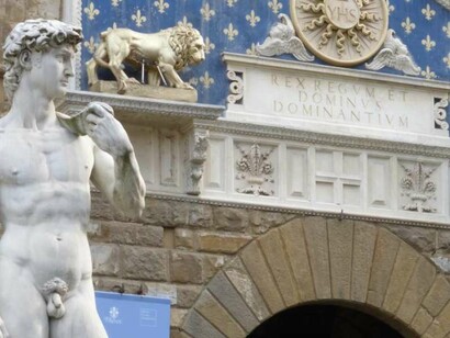 La copia del David di Michelangelo in Piazza della Signoria