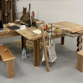 Scénographie de Toshikatsu Kiuchi. Avec l'aimable autorisation de la Galerie Jocelyn Wolff