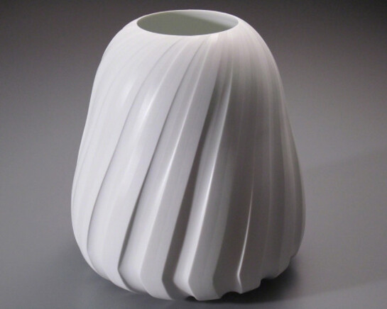 Japanese Living National Treasures in Porcelain. Courtesy of Onishi Gallery