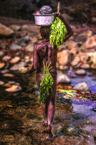 Camerun – Donna di etnia Koma sui Monti Alantika