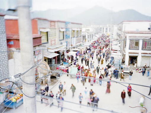 Olivo Barbieri, Lhasa, Tibet, 2000