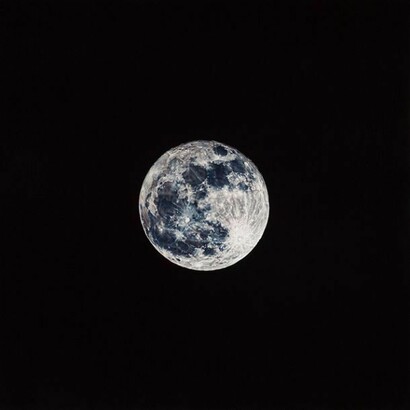 Damian Loeb, Tycho 2013 Oil on linen 48 x 48 inches (121.9 x 121.9 cm) Collection of Nancy K. Silverman