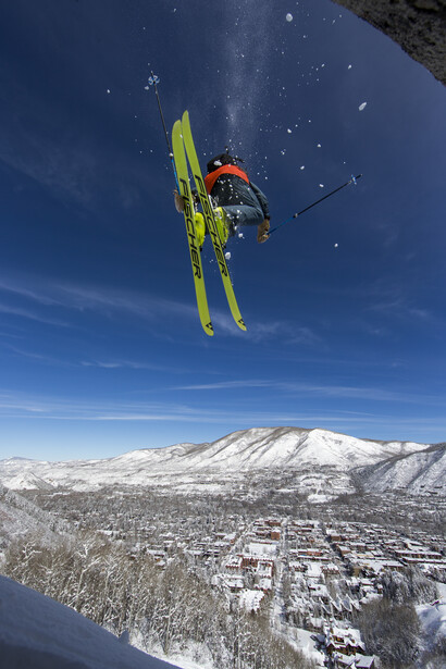 Skiing acrobatics