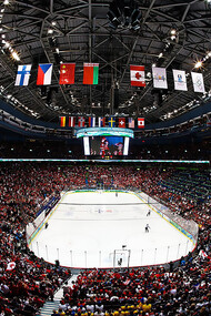 The headline event of "Super Sunday" at the 2010 Winter Olympics: a highly anticipated showdown between fierce rivals Canada and the USA