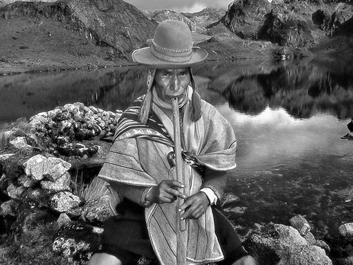 Peru – Un Q’ero nell’area dei villaggi sulle Ande. I Q'ero vivono in uno dei più remoti luoghi delle Ande peruviane e si considerano i discendenti degli Inca - Ph Sergio Pessolano