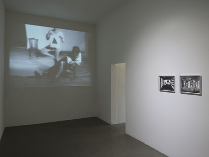 Joan Jonas and Silke Otto-Knapp, exhibition view. Courtesy of Kristina Kite Gallery