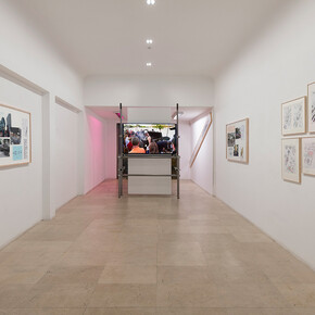 MIRALDA, Exhibition view, Tres Projectes (NYC-MIA-BCN), The Last Ingredients performance Miami 2016, galeria SENDA, November 2018 © Roberto Ruiz