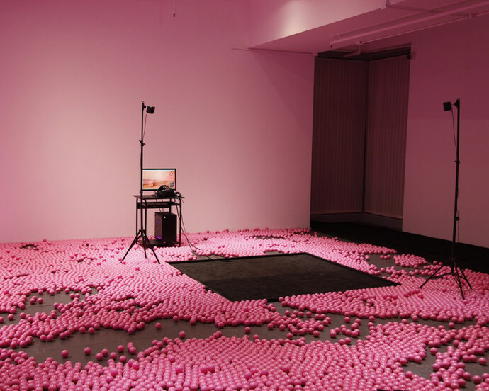 The Must-See Art Show Where You Can Find 10,000 Artists. Courtesy of de Sarthe Gallery