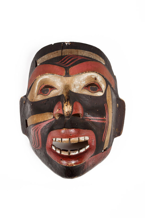 Masque, Heiltsuk ou Haïda, 1800-1850. Avec l'aimable autorisation du Musée McCord Stewart