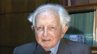 Il Professor Marcello Cesa-Bianchi durante un'intervista nel 2016