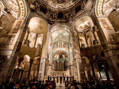 L'interno della Basilica di San Vitale