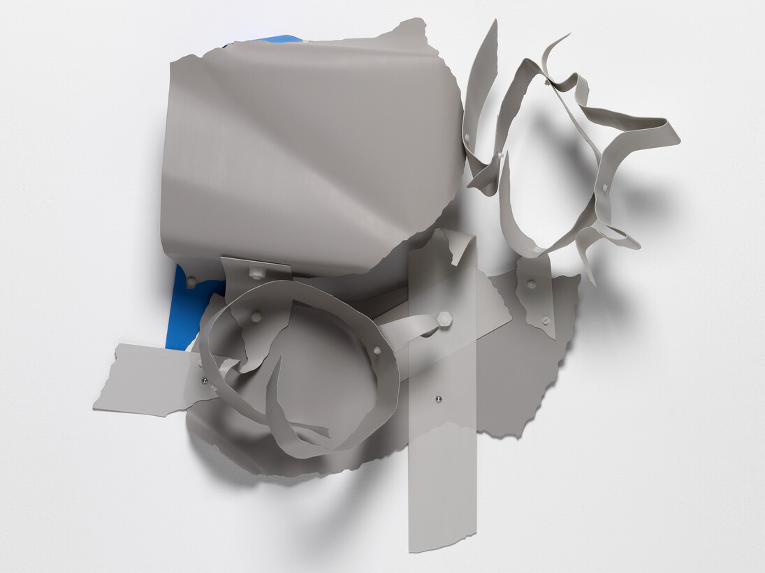 David Musgrave, Basic machine, 2015, painted aluminium, 49 x 53 x 18 cm (19 1/4" x 20 7/8" x 7 1/8"), Photo: Marcus Leith. Courtesy of greengrassi, London