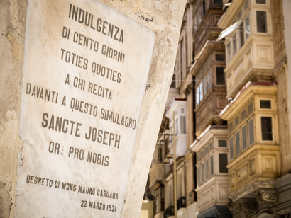 Valletta, iscrizioni e architettura 
