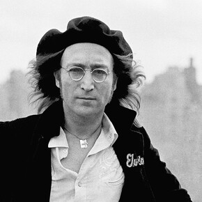 John Lennon, Rooftop of Dakota, 1975. Courtesy of ONO arte contemporanea ©Brian Hamill