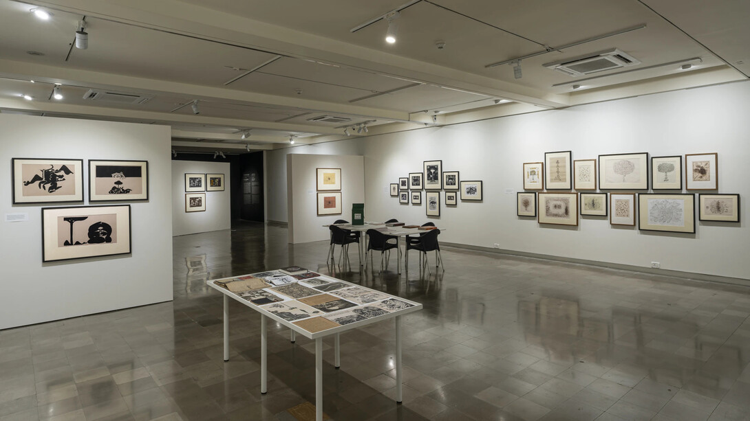 Gulammohammed Sheikh, Hand prints | Mind prints, exhibition view. Courtesy of Vadehra Art Gallery