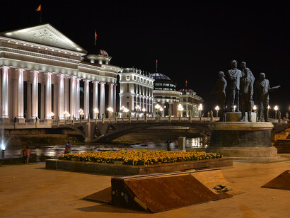 Los macedonios no vivieron durante la Yugoslavia de Tito un conflicto étnico como el que enfrentó a albaneses y eslavos (2001) o una crisis política permanente. Museo Arqueológico de Macedonia, 2014 en Skopie, Macedonia del Norte