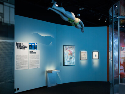 Mode et sport, vue de l’exposition. Avec l’aimable autorisation du Musée Olympique