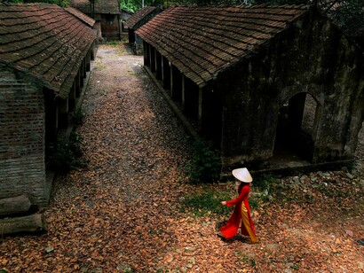 A frail woman-a beauty