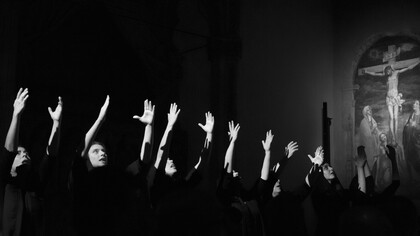 Shoja Azari, Mohsen Namjoo, Shirin Neshat - Passage through the world. Photo credit: Luciano Romano
