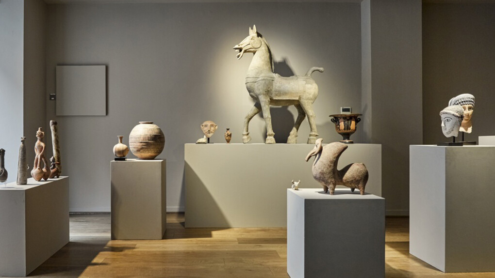 Unglazed. Courtesy of Barakat Gallery
