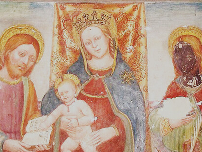 Quirico da Tortona, Madonna col Bambino e Santi Giacomo e Agata, 1502, affresco su un pilastro della chiesa, Pieve di S.Maria, Volpedo, Tortona, Italia