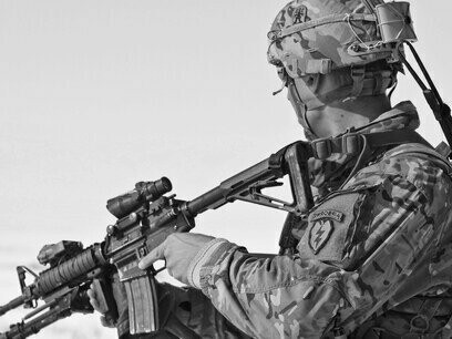 Soldado. A Convenção de 1948 sobre a Prevenção e Punição do Crime de Genocídio é o primeiro tratado de direitos humanos adotado pela Assembleia Geral da Organização das Nações Unidas. O tratado surgiu logo depois da Segunda Guerra Mundial, após o Holocausto, durante o qual a Alemanha nazista matou sistematicamente mais de 6 milhões de judeus e outros milhões de pessoas de outros grupos étnicos, como ciganos