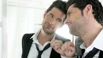 Il narcisista vuole essere gratificato in continuazione  