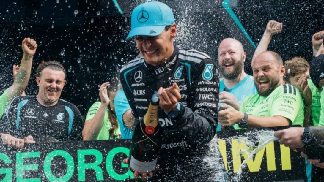 George Russell a Spielberg, Austria, domina dalla pole position l’ottava tappa del Mondiale di Formula 1, precedendo sul traguardo la Red Bull di Max Verstappen e il leader della classifica generale Kimi Antonelli