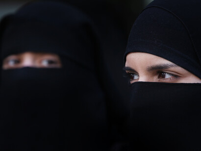 Women with niqab in Netherlands