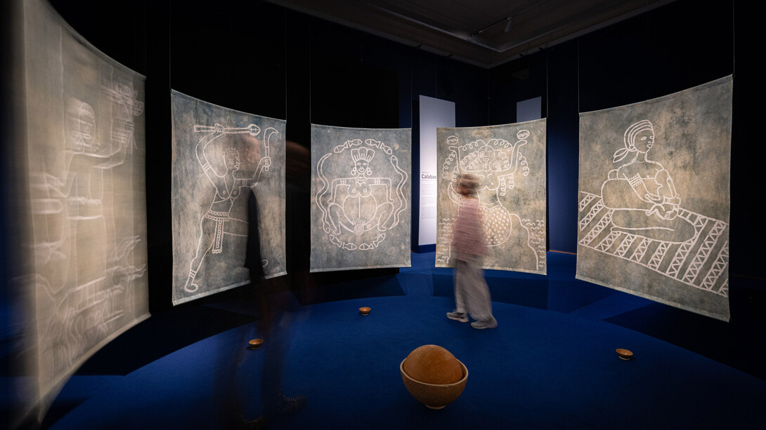 Tabita Rezaire, Calabash nebula: cosmological tales of connection, ausstellungsansicht. Mit freundlicher genehmigung des Weltmuseums Wien