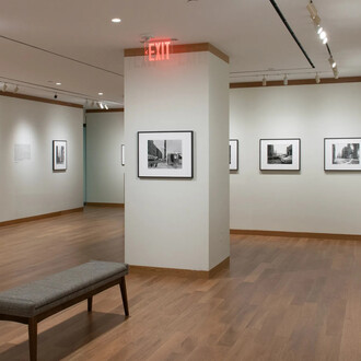 Baldwin Lee, New York (1975–1979), exhibition view. Courtesy of Howard Greenberg Gallery 