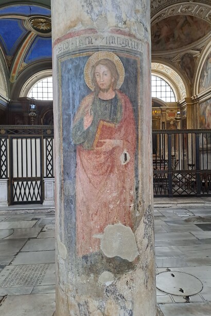 Roma, Italia, Basilica di Santa Maria in Aracoeli, "San Luca", affresco, XIV secolo, sulla quinta colonna sinistra, ph. Roberto Luciani