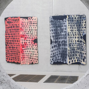 Nicolas Lobo, The Leisure Pit (detail), 2015, Installation view Pérez Art Museum Miami Concrete, rubber sandals, glass pool tiles, metal hardware. Dimensions variable, Photo: STUDIO LHOOQ