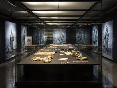 Bals costumés. Habiller l’histoire, 1870-1927, vue d'exposition. Avec l'aimable autorisation du McCord Stewart Museum