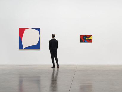 Verena Loewensberg, exhibition view. Courtesy of Hauser & Wirth