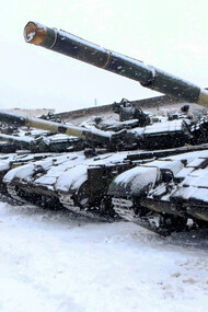 Tanques de una brigada mecanizada de las Fuerzas Armadas de Ucrania durante ejercicios militares en las afueras de Kharkiv