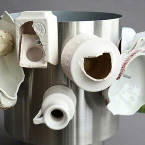 Don't Touch Me. Courtesy of Brutto Gusto