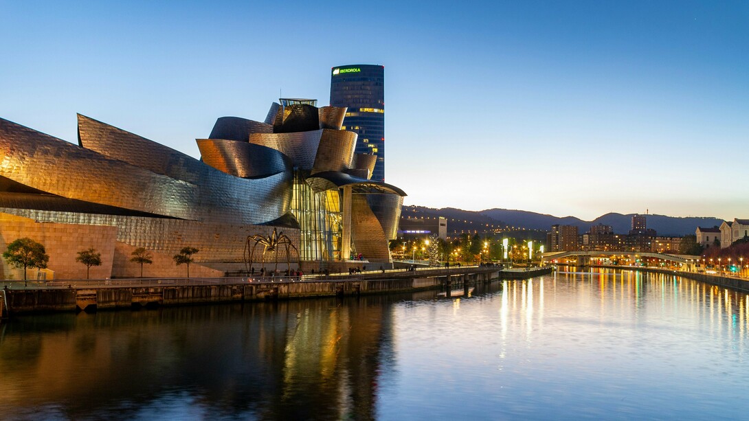 The iconic façade of the Guggenheim Museum in Bilbao, Spain, reflecting the role of bold architectural identity in intuitive navigation