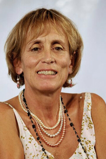 Roberta De Monticelli è insegnante di “Filosofia della persona” presso il San Raffaele di Milano