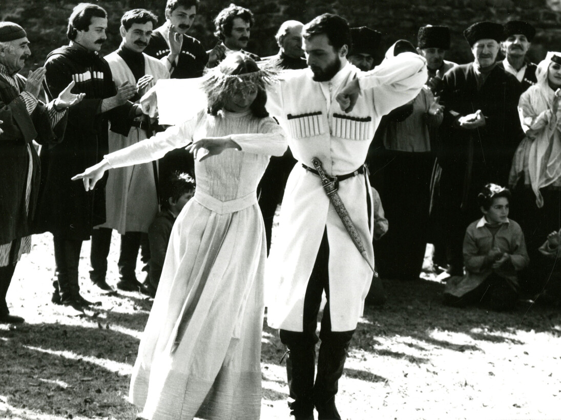 The Day is Longer than the Night (Den’ Dlinneje Notchi). 1984. USSR. Directed by Lana Gogoberidze. Image courtesy of UC Berkeley Art Museum and Pacific Film Archive.